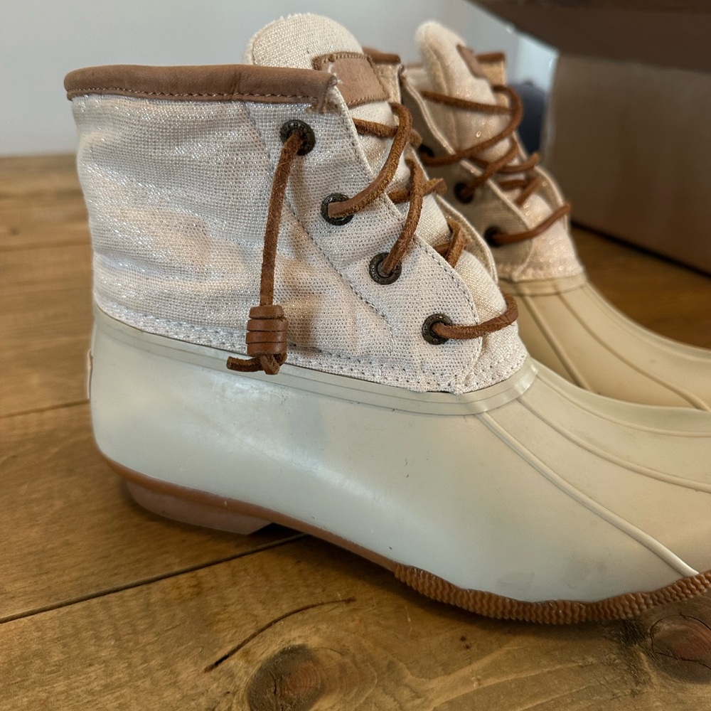Sperry Saltwater Sparkle Rubber Boot size 7